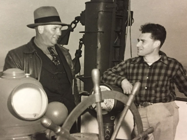 雨果Nadaner(右),大约在1940年代。